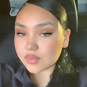 Meet your Posher, Nora